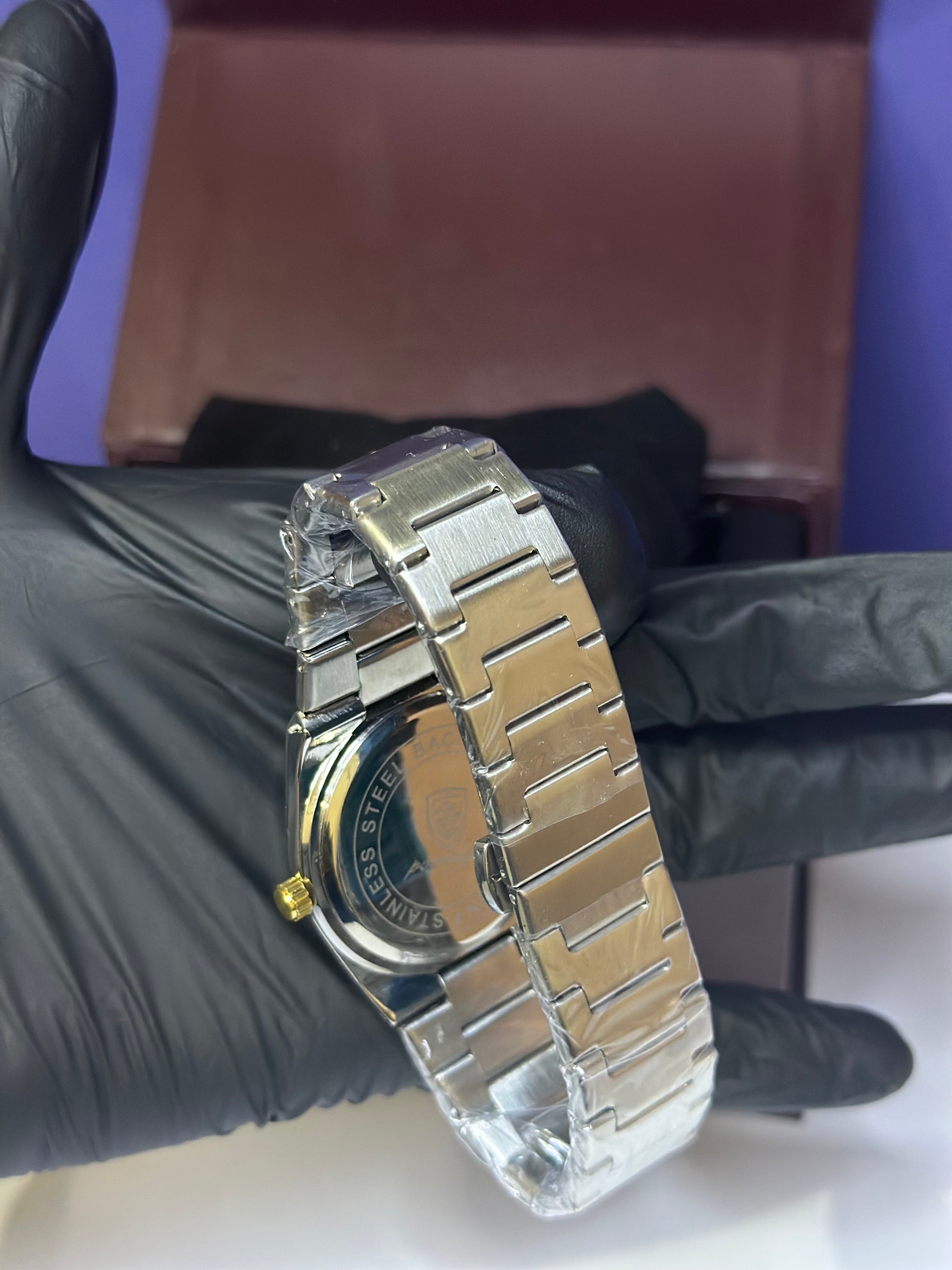 Poedagar Luxury Stainless Steel Quartz Watch for Men – Classic Dial, Heavy Bracelet